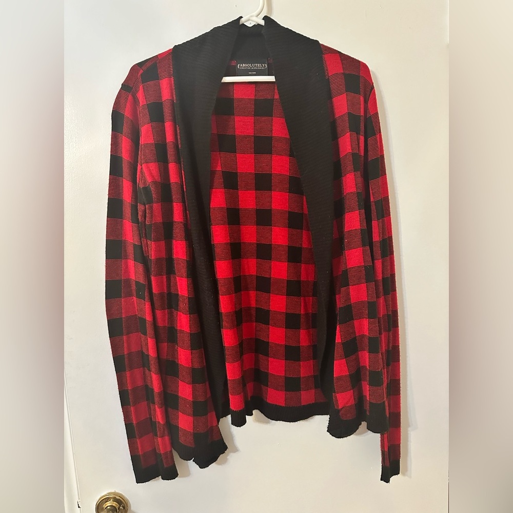 Red and black patterned thin cardigan